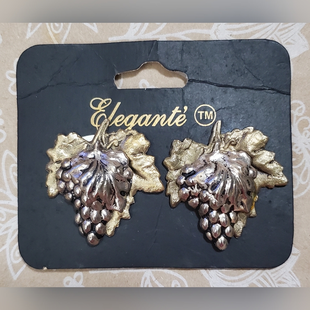 Elegante' Vintage Clip Earrings**Gold/Silver Tone**Grapes Bunches**Style 1226